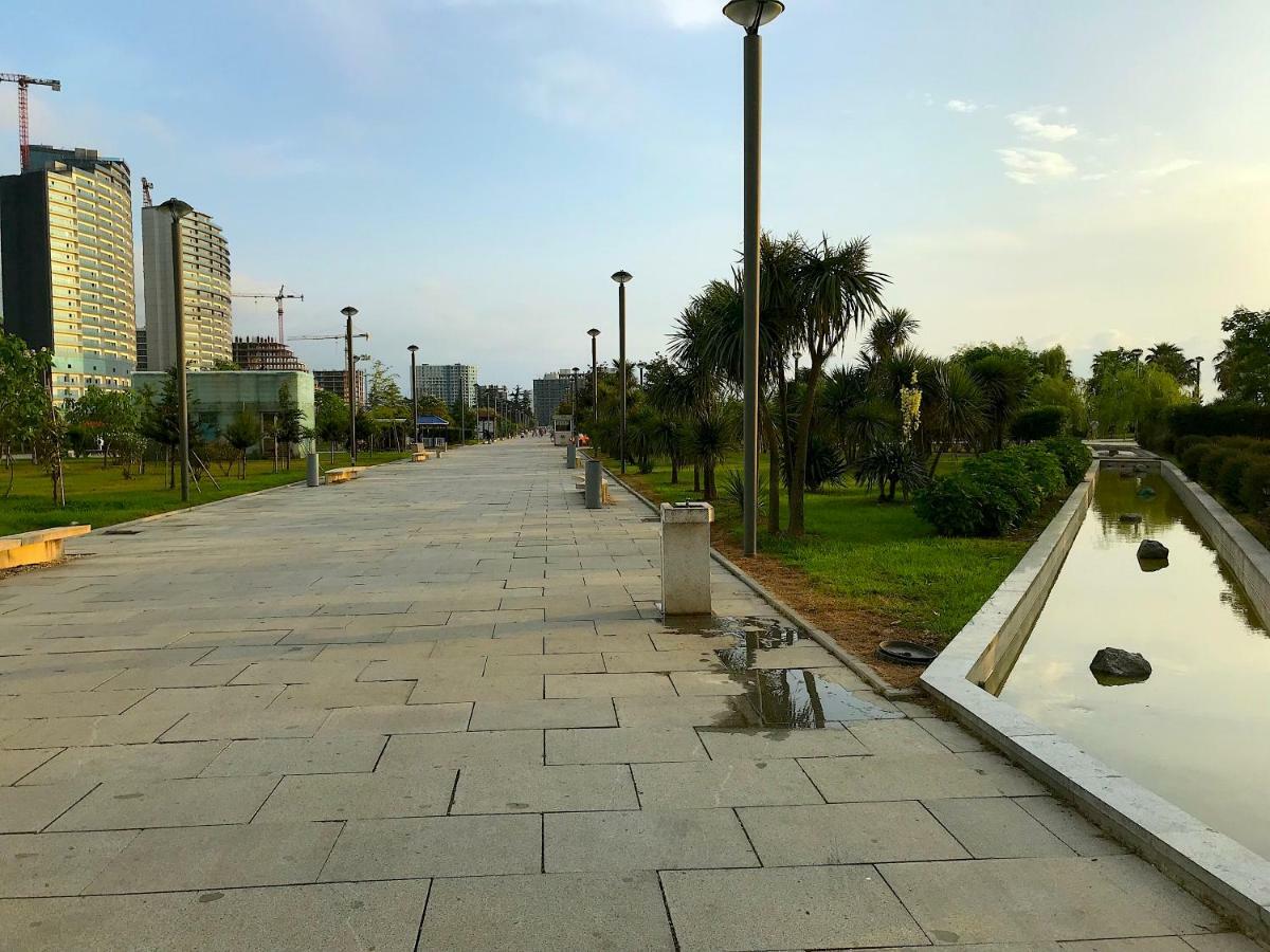 Batumi Orbi Beach Tower Exterior photo